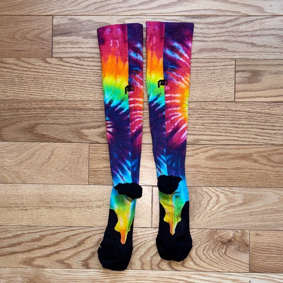 Pro Compression Socks - Picture 3 of 3